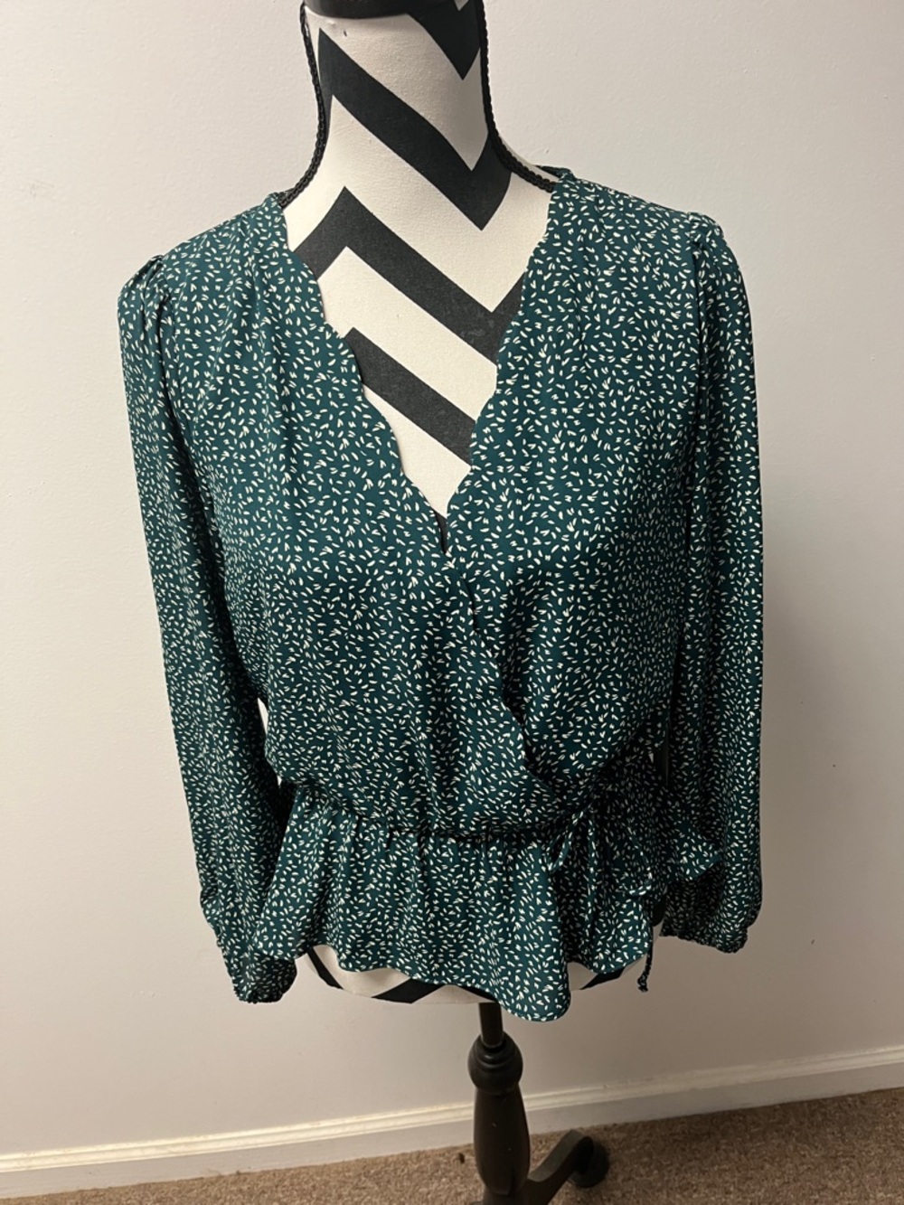 nine britton Teal Printed Surplice Blouse